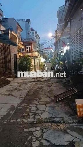 nhà hẻm 45LêCơ, 1lửng, 90m2, hẻm7m, gần chợ, sạch sẽ đang trống, 8tr