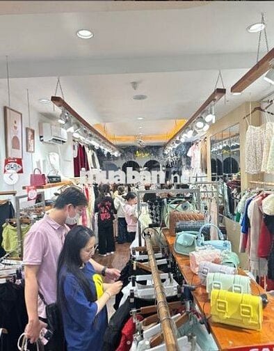 GIÁ RẺ 4x - Nhà 196 Cách Mạng Tháng 8, Quận 3 - DT 4,5x25m, TRỆT 2LẦU