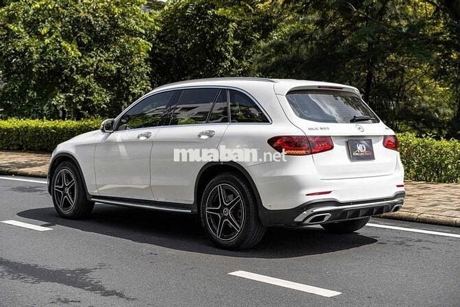 GLC300 AMG 2023 công ty 1 chủ từ đầu siêu đẹp