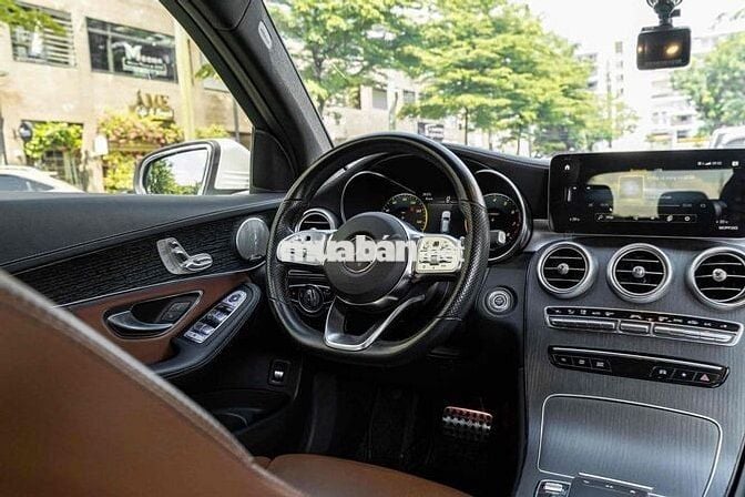 GLC300 AMG 2023 công ty 1 chủ từ đầu siêu đẹp