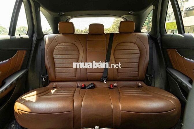 GLC300 AMG 2023 công ty 1 chủ từ đầu siêu đẹp