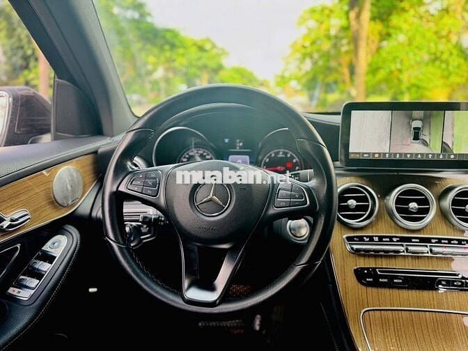 Mercedes Benz GLC 250 4MATIC 2018 - Màu Nâu