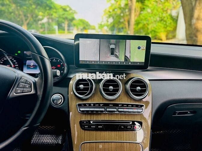Mercedes Benz GLC 250 4MATIC 2018 - Màu Nâu