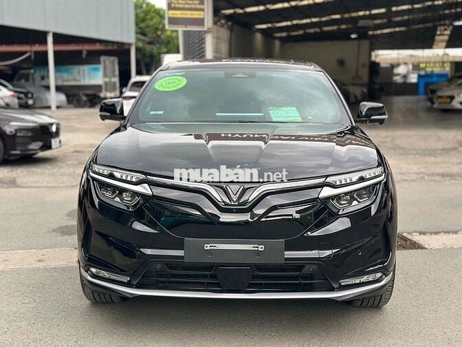 VinFast VF8 2023 Plus mua Pin CATL - bao sang tên