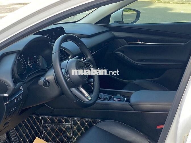 Mazda 3 luxury sx 2022  -  23000km