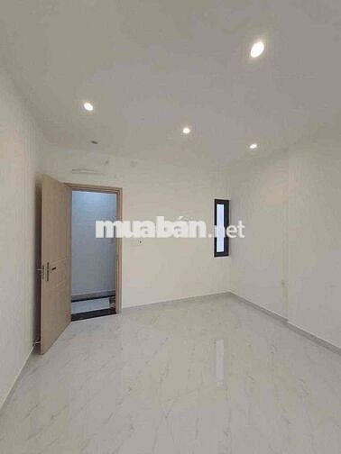 Nhà 1 trệt 3 lầu 4pn 4WC, trong hẻm dân cư yên tĩnh, an ninh