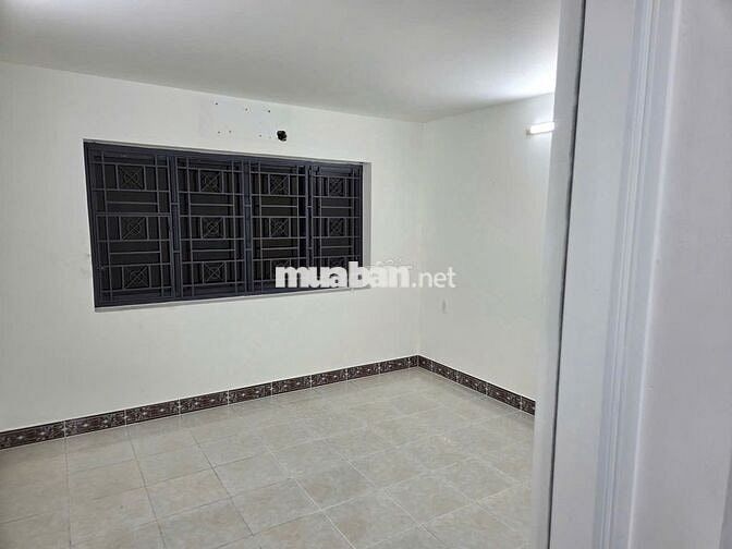 Nhà mặt tiền 8PN thang máy, gần bệnh viện CR và mall giá siu tốt