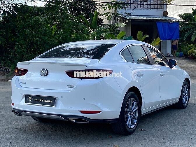 Mazda 3 luxury sx 2022  -  23000km