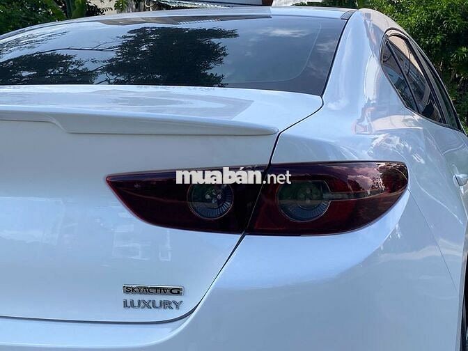 Mazda 3 luxury sx 2022  -  23000km