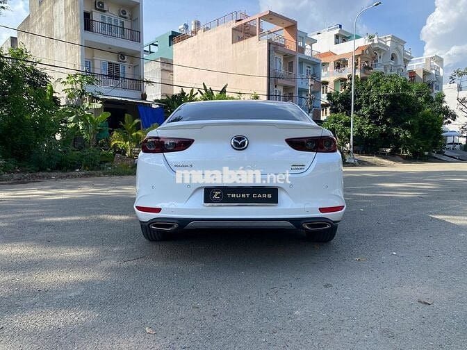 Mazda 3 luxury sx 2022  -  23000km