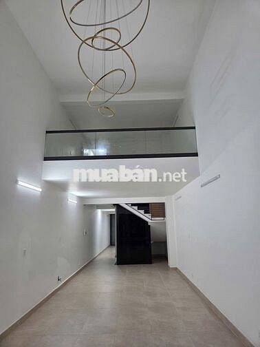 Nhà mặt tiền 8PN thang máy, gần bệnh viện CR và mall giá siu tốt