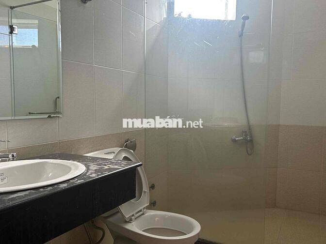 Cho thuê căn hộ 96/17B Trần Phú