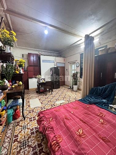 Bán nhà tầng 3+4 pho Ba Triệu chính chủ 
