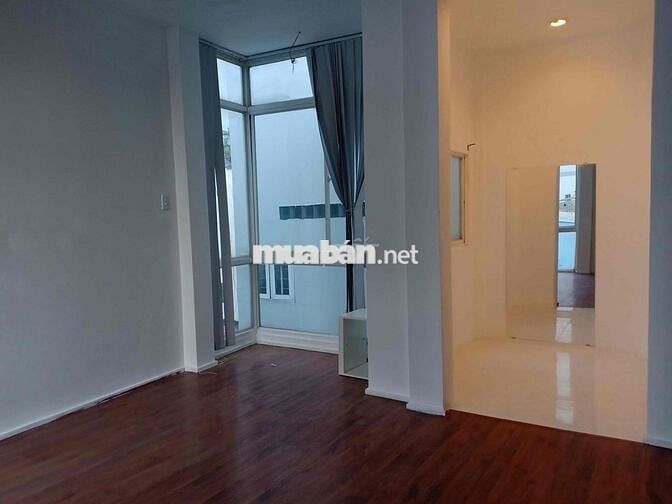 Phòng 5 triệu - Mặt tiền đường tôn thất thuyết quận 4 phòng lớn 3-4 bạ