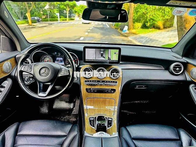 Mercedes Benz GLC 2018 250 4MATIC - Màu Nâu