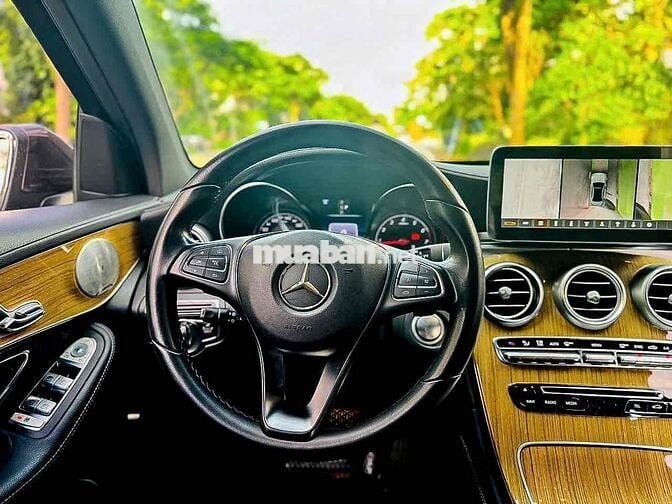 Mercedes Benz GLC 2018 250 4MATIC - Màu Nâu