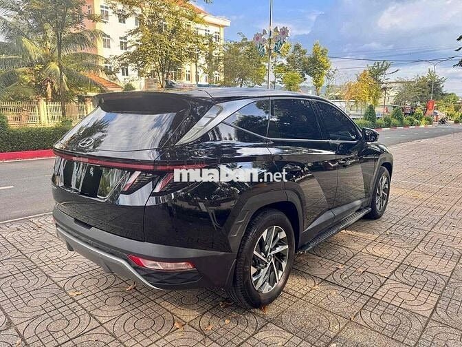 Hyundai Tucson Màu Đen, Sản Xuất 2023, SUV