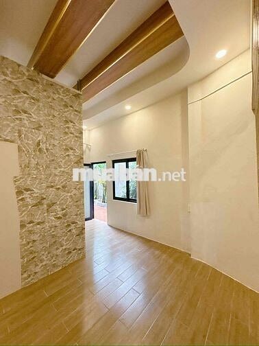 Cho thuê nhà - Nguyễn Khoái Q4 - 92m2 - 2pn lớn - Giá 15 triệu.