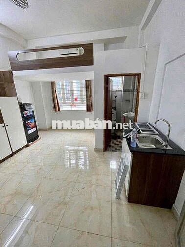 Duplex Ban Công + Cửa Sổ 22m2 - Ngã 4 Phú Nhuận - CV Hoàng Văn Thụ