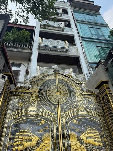 Hiếm! KD sầm uất, MP Kim Mã, 54m2 x 8 tầng, MT 4,3m giá 32tỷ! View Hồ 