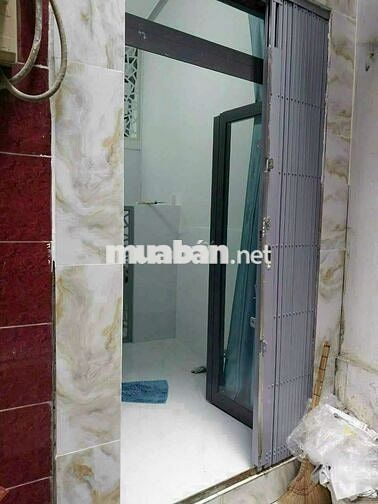 BÁN  NHÀ NHỎ ĐẸP, NGAY TRUNG TÂM. QUẬN. 6