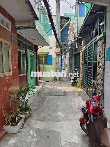 Bán Gấp nhà nhỏ có vỏ sát Huỳnh Văn Bánh 2tang 50m2 nhỉnh 3ty hẻm 3 ga