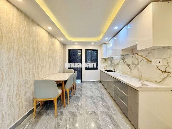 Nhà 5 tầng 4 phòng ngủ 5wc hẻm 4m giá 6,1 tỷ Đường Phạm Văn Chiêu P14