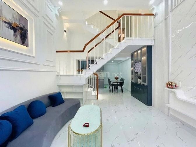 Chủ gởi bán nhanh căn Lương Thế Vinh-Tân Phú 1Tỷ990 DT 65m2 hẻm xe hơi