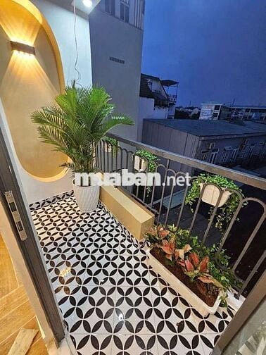 Nhà 5 tầng 4 phòng ngủ 5wc hẻm 4m giá 6,1 tỷ Đường Phạm Văn Chiêu P14