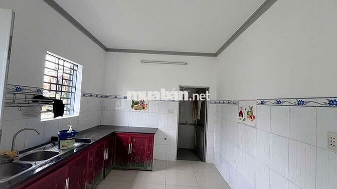CHO THUÊ NHÀ NGUYÊN CĂN, 50M2, 2 TẦNG, 2 PN, GIÁ 8tr/1T. HẺM OTO.