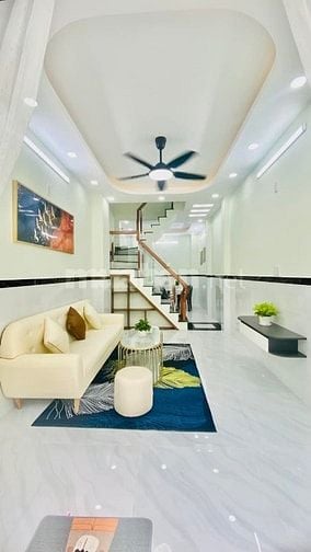 Nhà riêng 64,8m2 / 2 tỷ550 triệu Hồng Hà, Phường 2, Quận Tân Bình. SHR