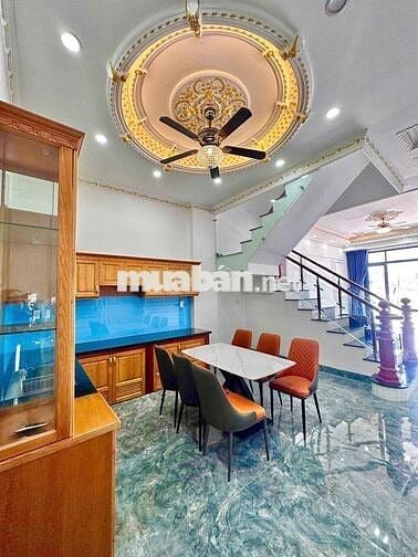 Bán nhà mặt tiền Phú Hồng Thịnh 8