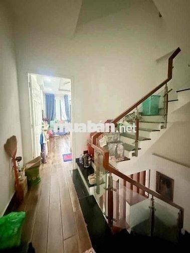 NHÀ 3 TẦNG ĐẸP — GẦN HẬU GIANG MINH PHỤNG(3m x 10m) Hướng Chính Tây