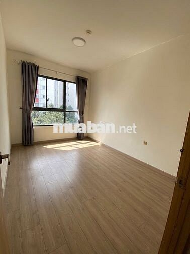 Cho thuê căn hộ Emerald 2pn2wc, 66m2 , NTCB,view hồ ,giá 13tr