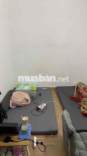 tìm nữ ở ghép 1:1, đi bộ qua huit