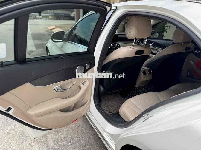 Mercedes Benz C Class 2018 C200 - 60000 km