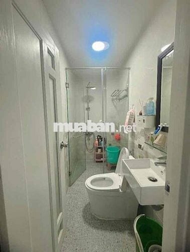 NHÀ 3 TẦNG ĐẸP — GẦN HẬU GIANG MINH PHỤNG(3m x 10m) Hướng Chính Tây
