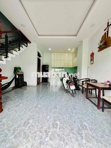 Nhà Mới Sạch Đẹp DT 100m2 1Trệt 2Lầu 2Pn 3Wc Hẻm Xe Tải Gần Trường Học