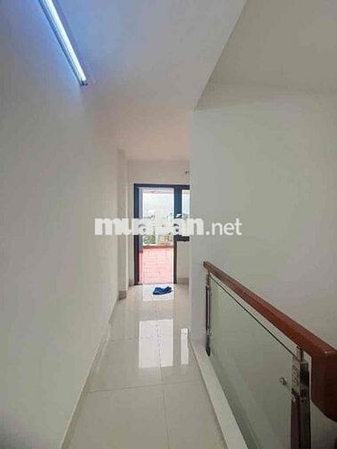 NHÀ 3 TẦNG ĐẸP — GẦN HẬU GIANG MINH PHỤNG(3m x 10m) Hướng Chính Tây