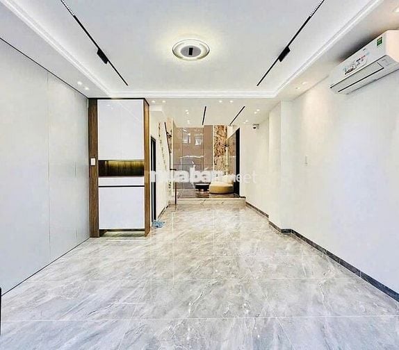 CỰC PHẨM - 827C Lũy Bán Bích, P.Tân Thành, Q.Tân Phú. DTSD: 350m2