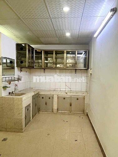 Cho thuê nhà nguyên căn Đường 3/2 thích hợp ở và KD