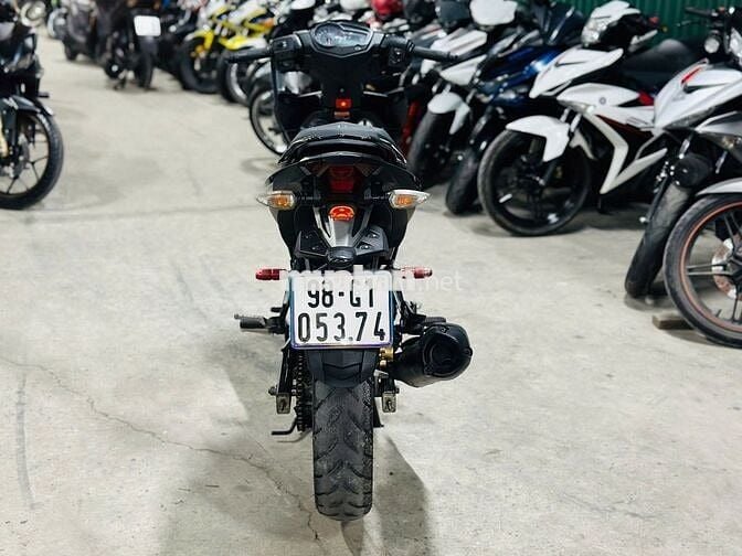 XE MÁYTHANH TÙNG_EXCITER 150 ĐEN NHÁM ĐỘ VÀNH CHẤT