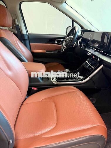 Kia Carnival 2023 Signature 2.2D - 42000 km