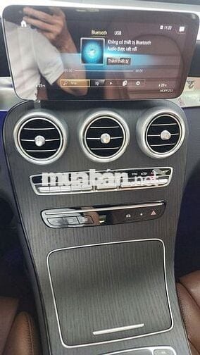 Gia đình bán GLC300 sx 2022 Tên công ty