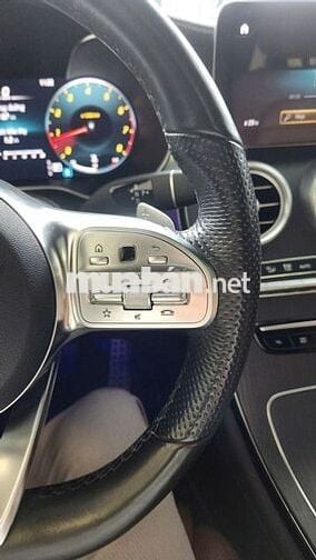 Gia đình bán GLC300 sx 2022 Tên công ty