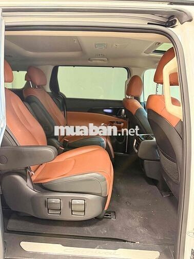 Kia Carnival 2023 Signature 2.2D - 42000 km