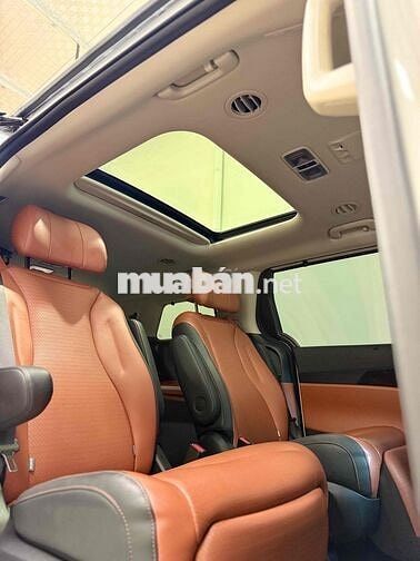 Kia Carnival 2023 Signature 2.2D - 42000 km