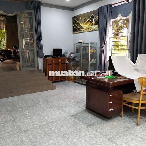 Nhà 2 mặt tiền QL20 360m2, trung tâm thị trấn Madagui