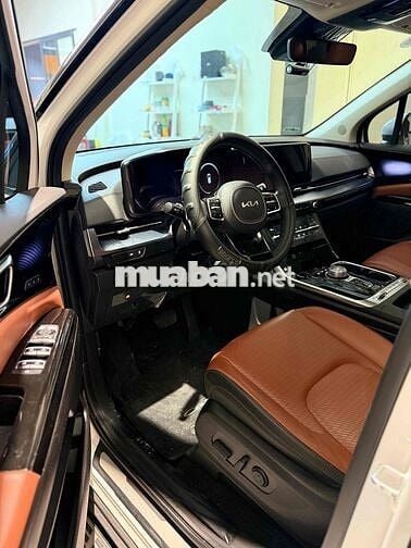 Kia Carnival 2023 Signature 2.2D - 42000 km