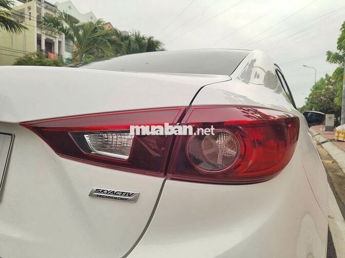 Mazda 3 2016 1.5 AT Sedan - 47000 km